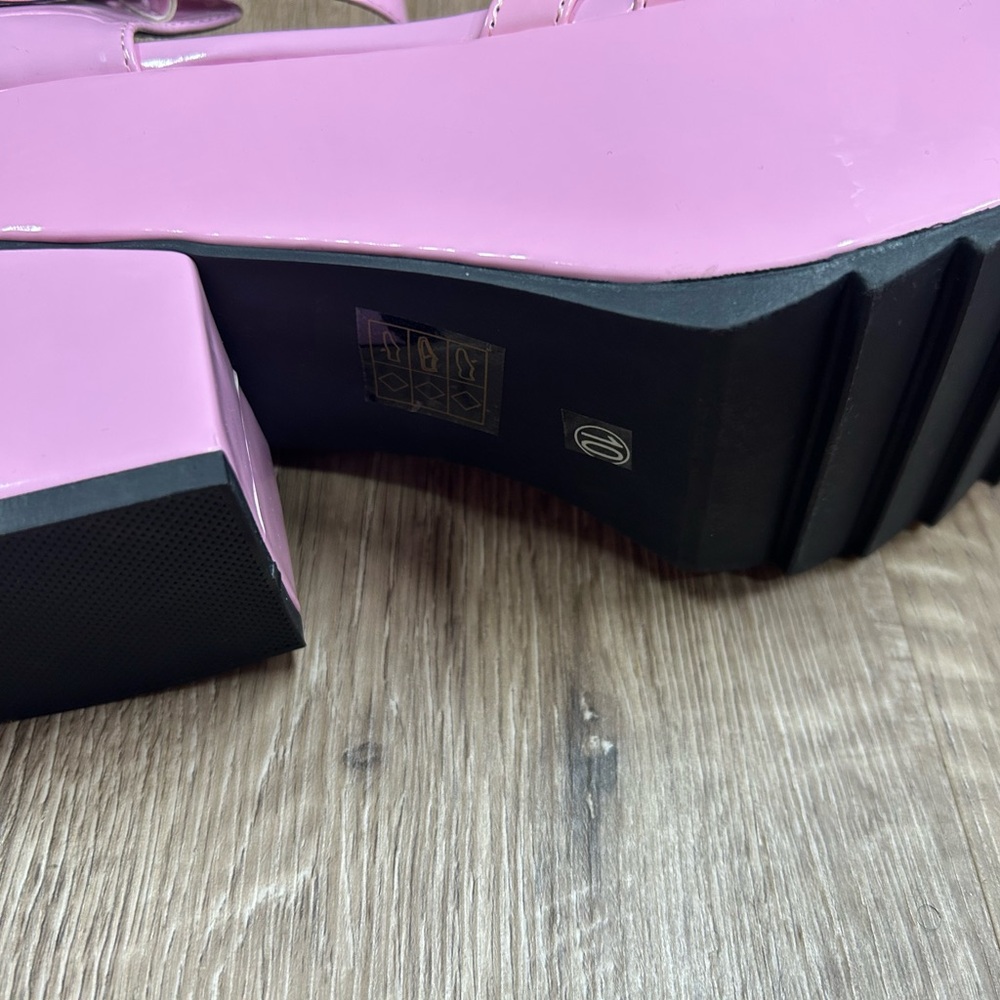 Moda Pink Platform Sandals - Picture 8 of 8